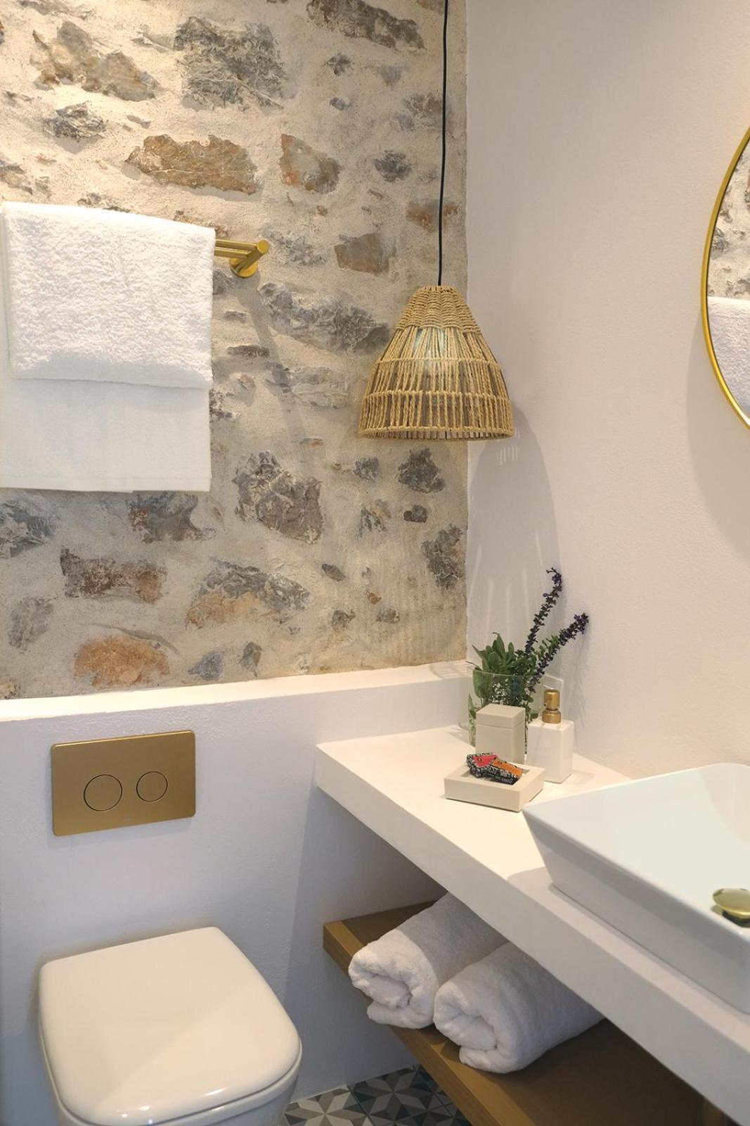 Arta Hydra Hotel Стая снимка